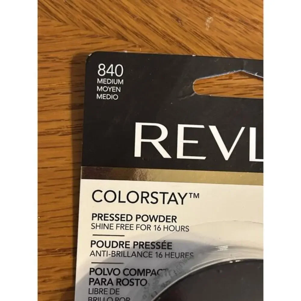 Revlon ColorStay FINISHING Powder‎ 840 MEDIUM